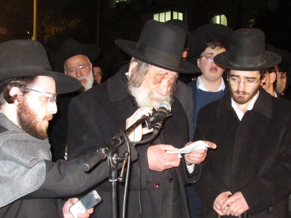 גלריה ממסע לויית הגאון ר' דב שטרנבוך זצ"ל