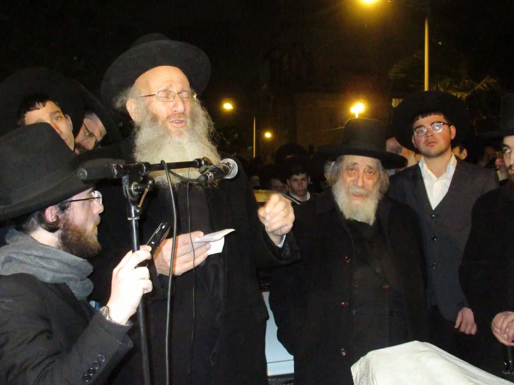 גלריה ממסע לויית הגאון ר' דב שטרנבוך זצ"ל