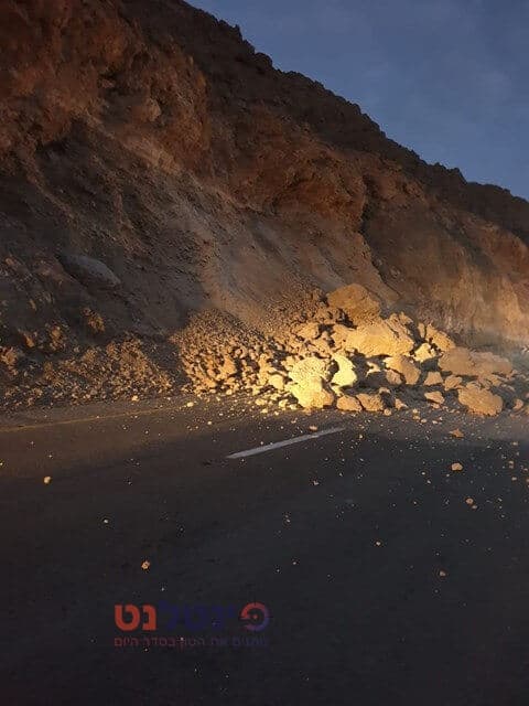 בעקבות מזג האוויר: ההר קרס על הכביש בעקבות מזג האוויר: ההר קרס על הכביש