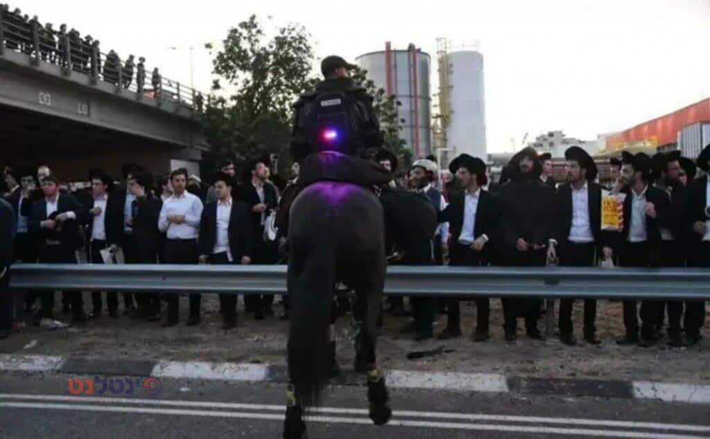 ויחזור לתמודו: לאחר שעות של חסימות הסתיימה ההפגנה הסוערת - צפו: ויחזור לתמודו: לאחר שעות של חסימות הסתיימה ההפגנה הסוערת - צפו: