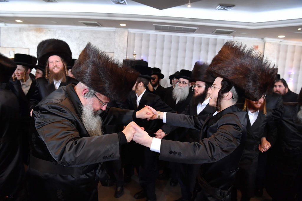 צפו בגלריה: חתונה בת הגה"צ רבי ברוך הכהן כץ שליט"א רב קהילת ויז'ניץ