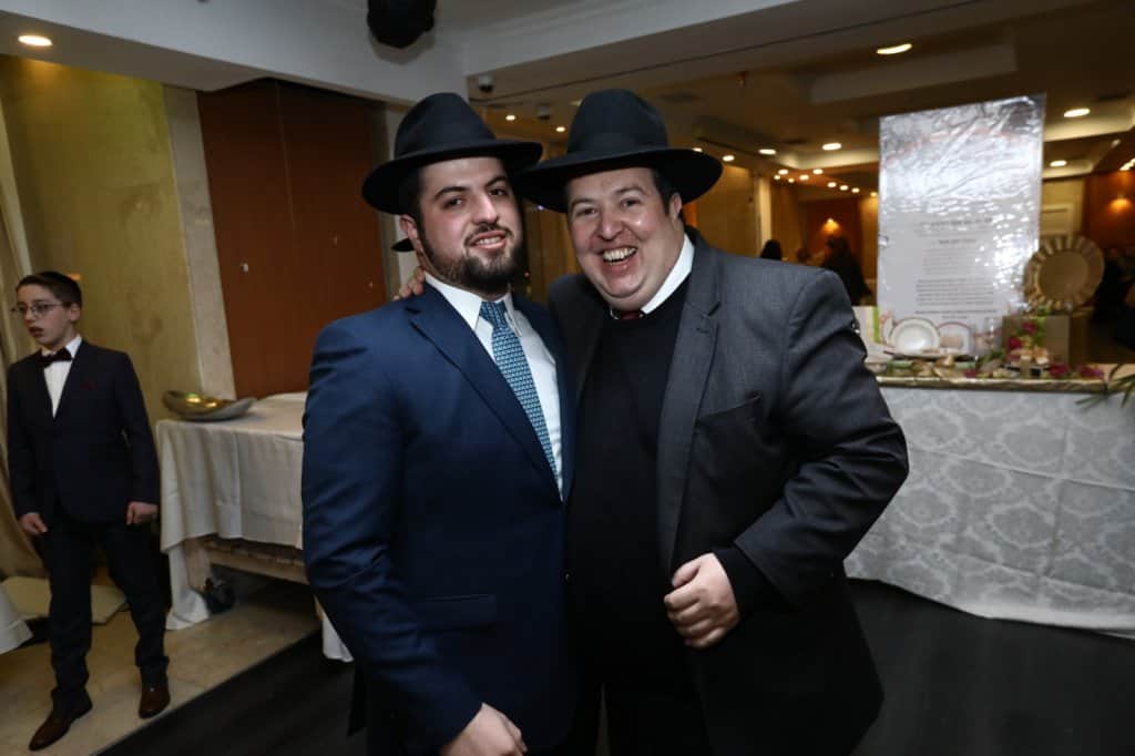 בראשות רבנים אדמורי"ם ואישי ציבור: הבראנז'ה חגגה אמש את האירוסין לאיש הפרסום יהושע רודניק • גלריה