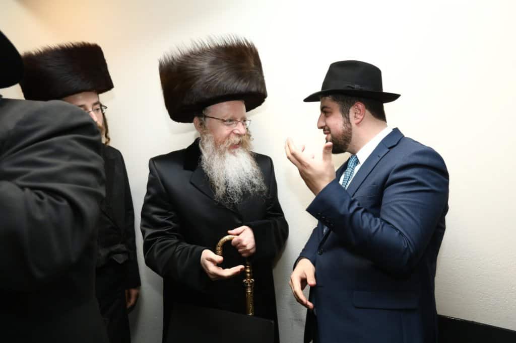 בראשות רבנים אדמורי"ם ואישי ציבור: הבראנז'ה חגגה אמש את האירוסין לאיש הפרסום יהושע רודניק • גלריה