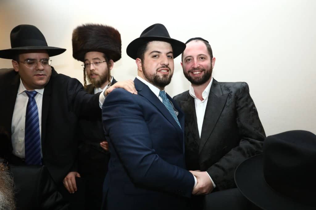 בראשות רבנים אדמורי"ם ואישי ציבור: הבראנז'ה חגגה אמש את האירוסין לאיש הפרסום יהושע רודניק • גלריה