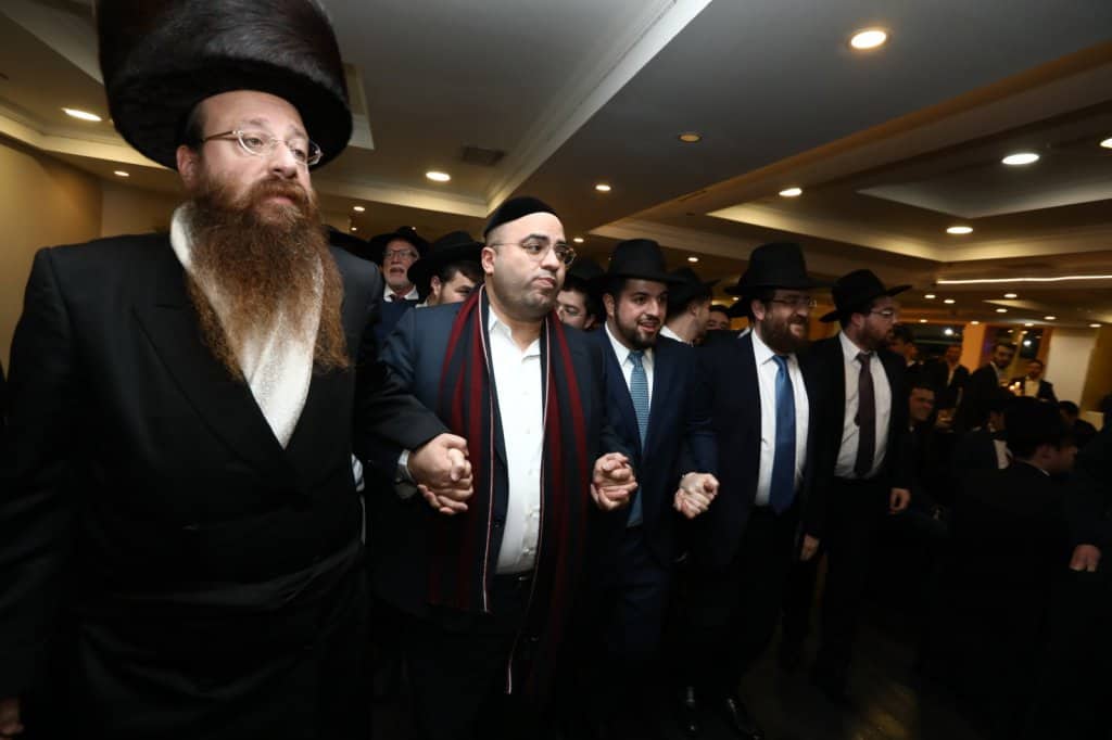 בראשות רבנים אדמורי"ם ואישי ציבור: הבראנז'ה חגגה אמש את האירוסין לאיש הפרסום יהושע רודניק • גלריה