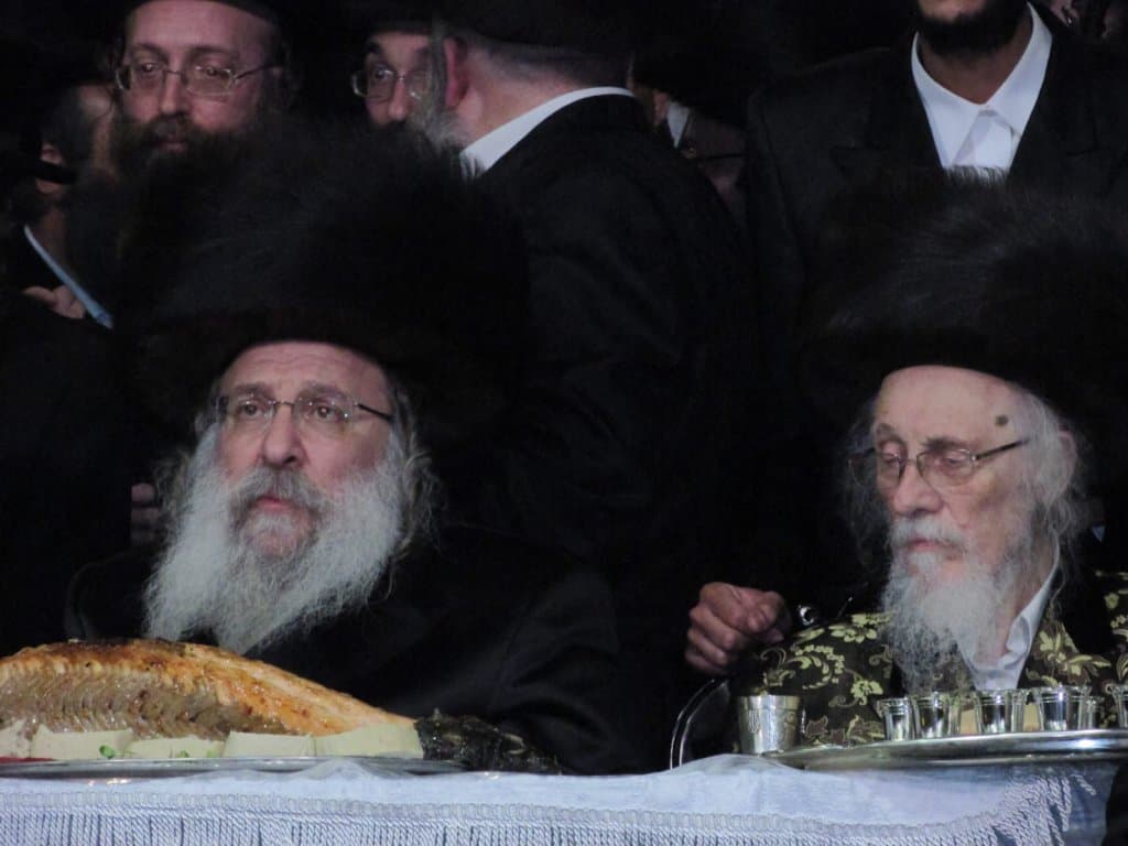 בד"ה: מסע ההלוויה של כ"ק האדמו"ר מקליוולנד זצ"ל מבית מדרשו בד"ה: מסע ההלוויה של כ"ק האדמו"ר מקליוולנד זצ"ל מבית מדרשו