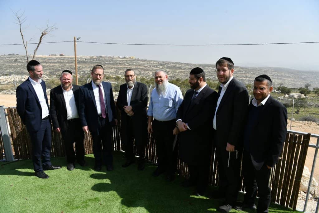 צפו בגלריה: סיור יו"ר 'דגל התורה' משה גפני ביישובי גוש עציון