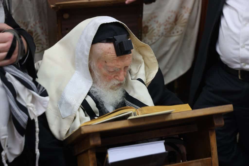 "הֲדַרַן עַלָךְ" בפעם ה74! מרן שר התורה שליט"א סיים את כל התורה כולה, - צפו