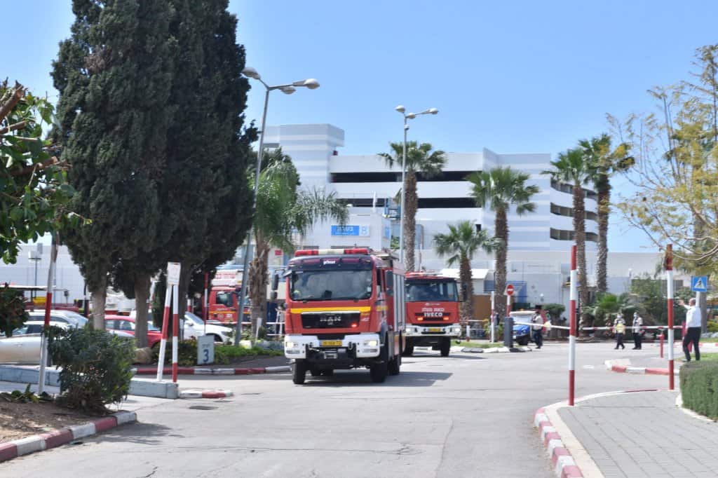 לוחמי האש מצדיעים לצוותים הרפואיים