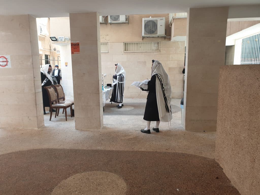 בכפוף להנחיות: הברית לנכד אדמו"ר מקוידינוב