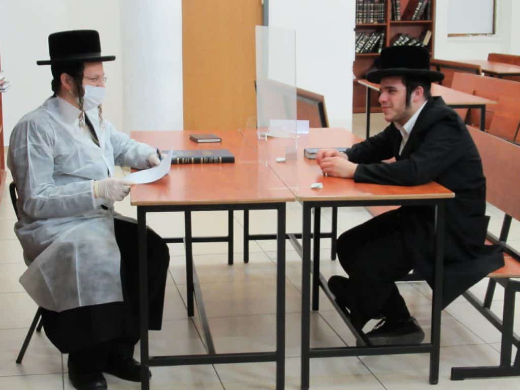 מרבה תורה מרבה חיים: ישיבת צאנז בחיפה נכנסה לקפסולות