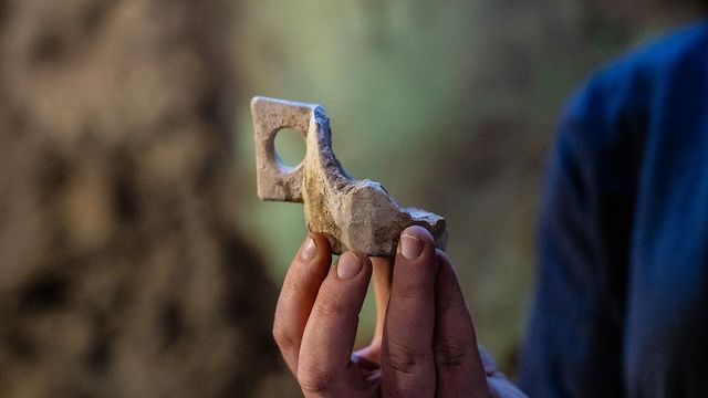 תיעוד: מעבר תת קרקעי מימי בית שני נחשף מתחת הכותל המערבי תיעוד: מעבר תת קרקעי מימי בית שני נחשף מתחת הכותל המערבי