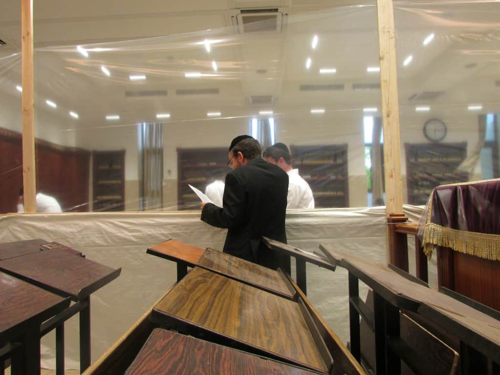 צפו: קול התורה מבי מדרשא - בישיבת חמד חזרו לשטייגען צפו: קול התורה מבי מדרשא - בישיבת חמד חזרו לשטייגען