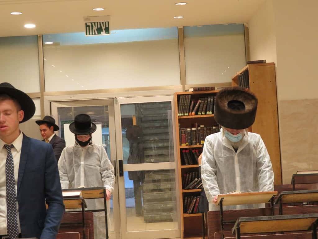 צפו: קול התורה מבי מדרשא - בישיבת חמד חזרו לשטייגען צפו: קול התורה מבי מדרשא - בישיבת חמד חזרו לשטייגען