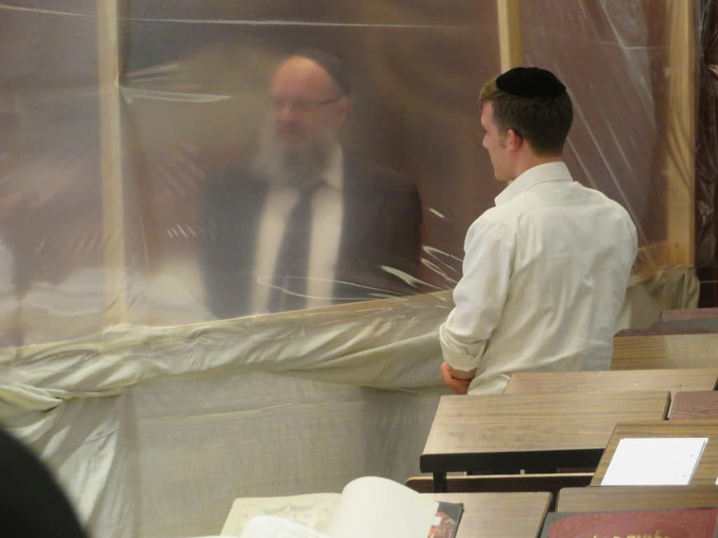 צפו: קול התורה מבי מדרשא - בישיבת חמד חזרו לשטייגען צפו: קול התורה מבי מדרשא - בישיבת חמד חזרו לשטייגען