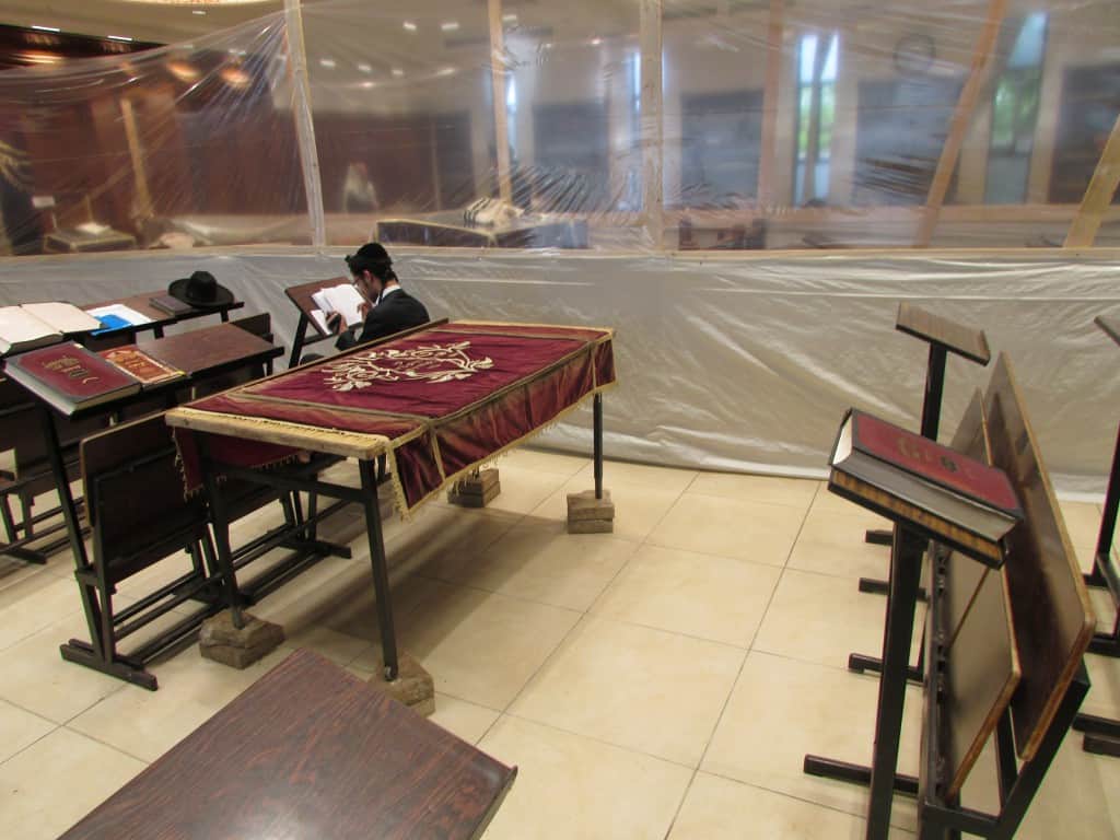 צפו: קול התורה מבי מדרשא - בישיבת חמד חזרו לשטייגען צפו: קול התורה מבי מדרשא - בישיבת חמד חזרו לשטייגען