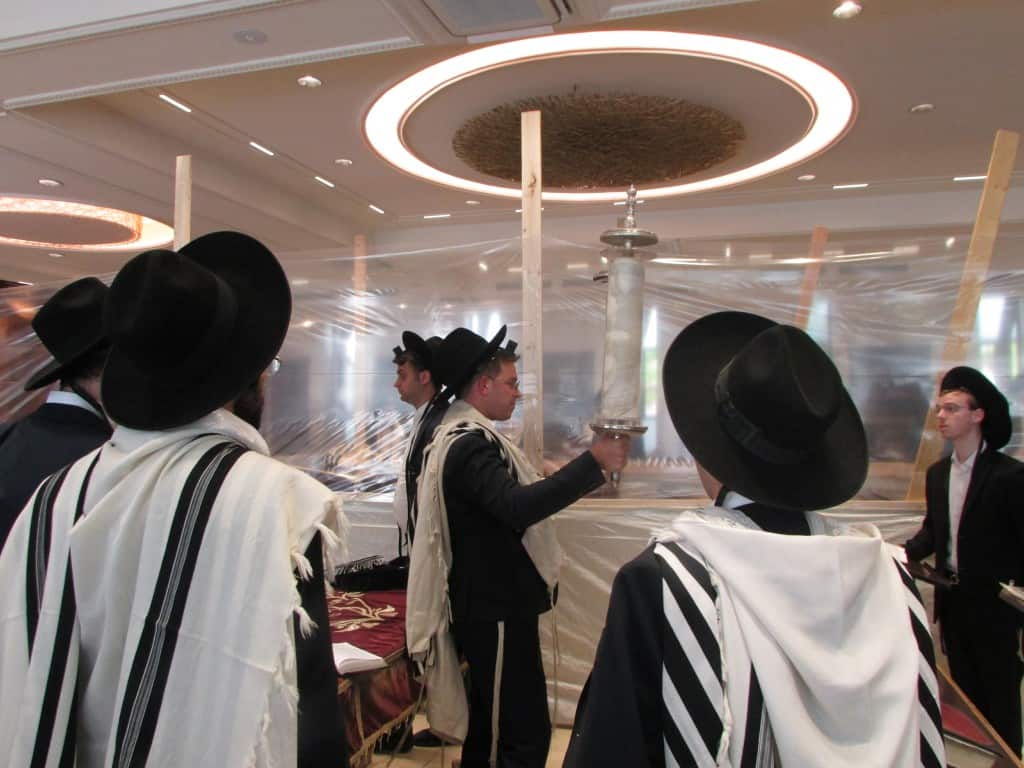 צפו: קול התורה מבי מדרשא - בישיבת חמד חזרו לשטייגען צפו: קול התורה מבי מדרשא - בישיבת חמד חזרו לשטייגען