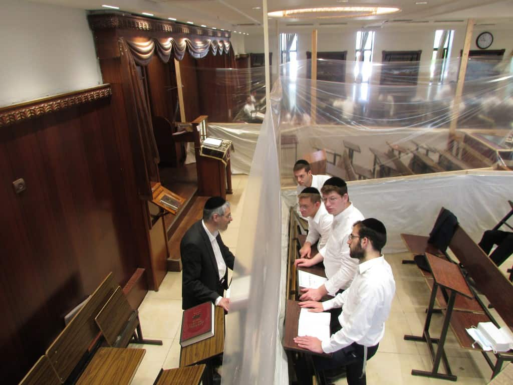 צפו: קול התורה מבי מדרשא - בישיבת חמד חזרו לשטייגען צפו: קול התורה מבי מדרשא - בישיבת חמד חזרו לשטייגען