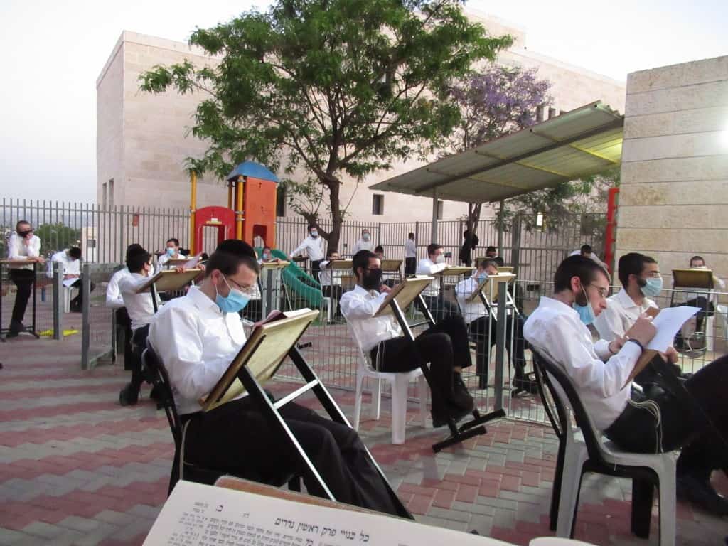 למרות החום: ב'ארחות תורה' פתחו את זמן הקיץ בשטח פתוח