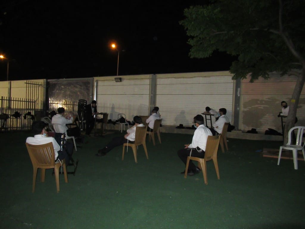 למרות החום: ב'ארחות תורה' פתחו את זמן הקיץ בשטח פתוח