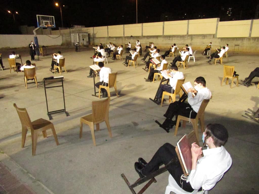 למרות החום: ב'ארחות תורה' פתחו את זמן הקיץ בשטח פתוח