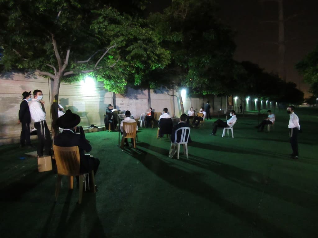 למרות החום: ב'ארחות תורה' פתחו את זמן הקיץ בשטח פתוח