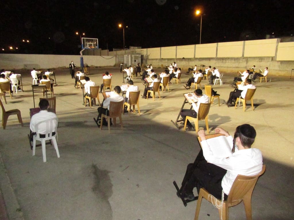 למרות החום: ב'ארחות תורה' פתחו את זמן הקיץ בשטח פתוח