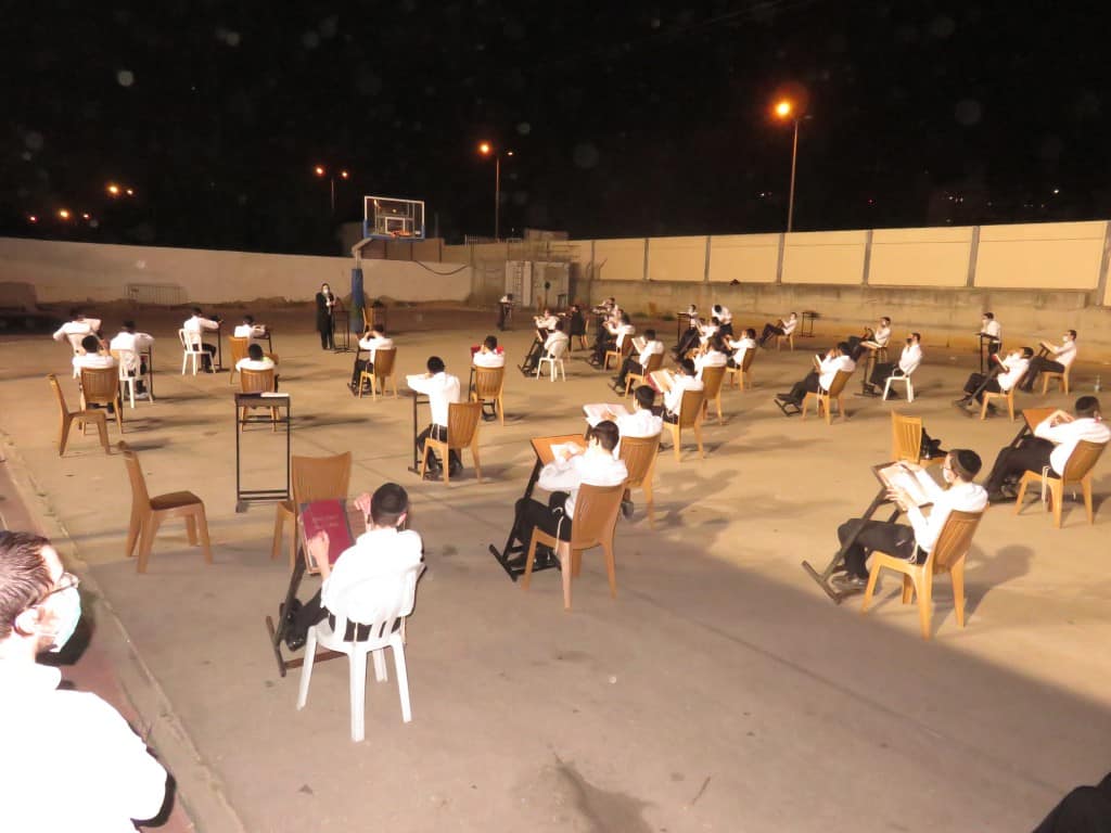 למרות החום: ב'ארחות תורה' פתחו את זמן הקיץ בשטח פתוח