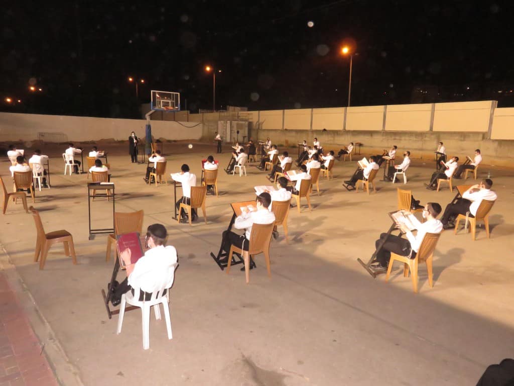 למרות החום: ב'ארחות תורה' פתחו את זמן הקיץ בשטח פתוח