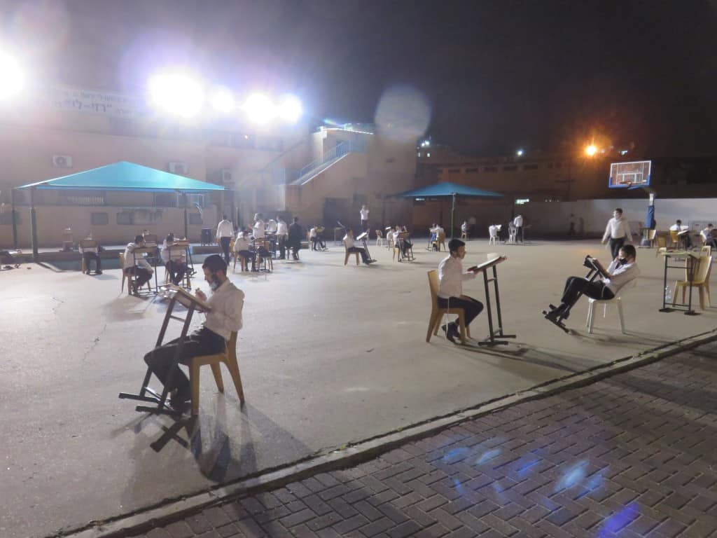 למרות החום: ב'ארחות תורה' פתחו את זמן הקיץ בשטח פתוח