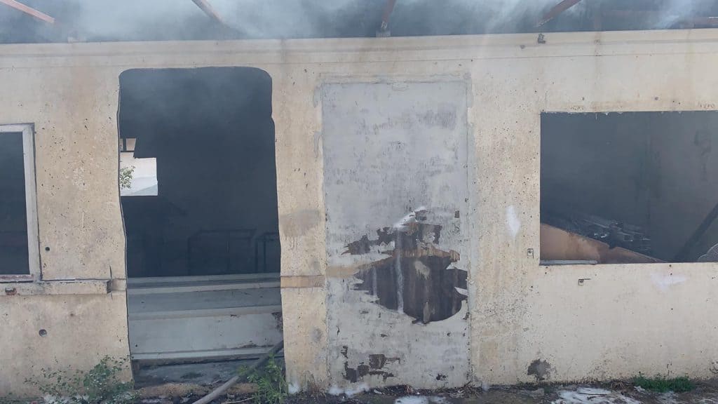 צפו: שריפת ענק פרצה בעיר צפת תושבים פונו