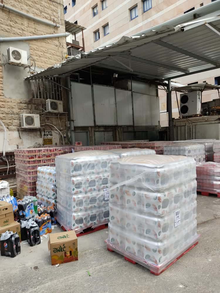 5550 ק"ג רוגלך ואלפי מארזי קפה חולקו לבתי הכנסת עבור הלומדים בליל מתן תורה