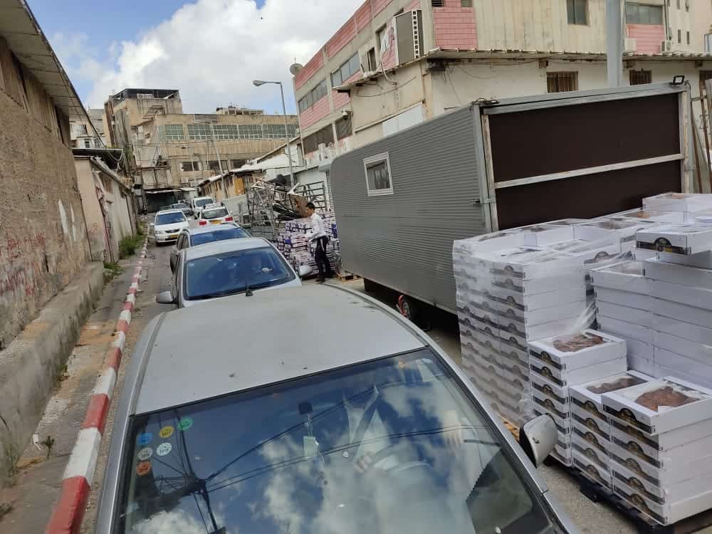 5550 ק"ג רוגלך ואלפי מארזי קפה חולקו לבתי הכנסת עבור הלומדים בליל מתן תורה