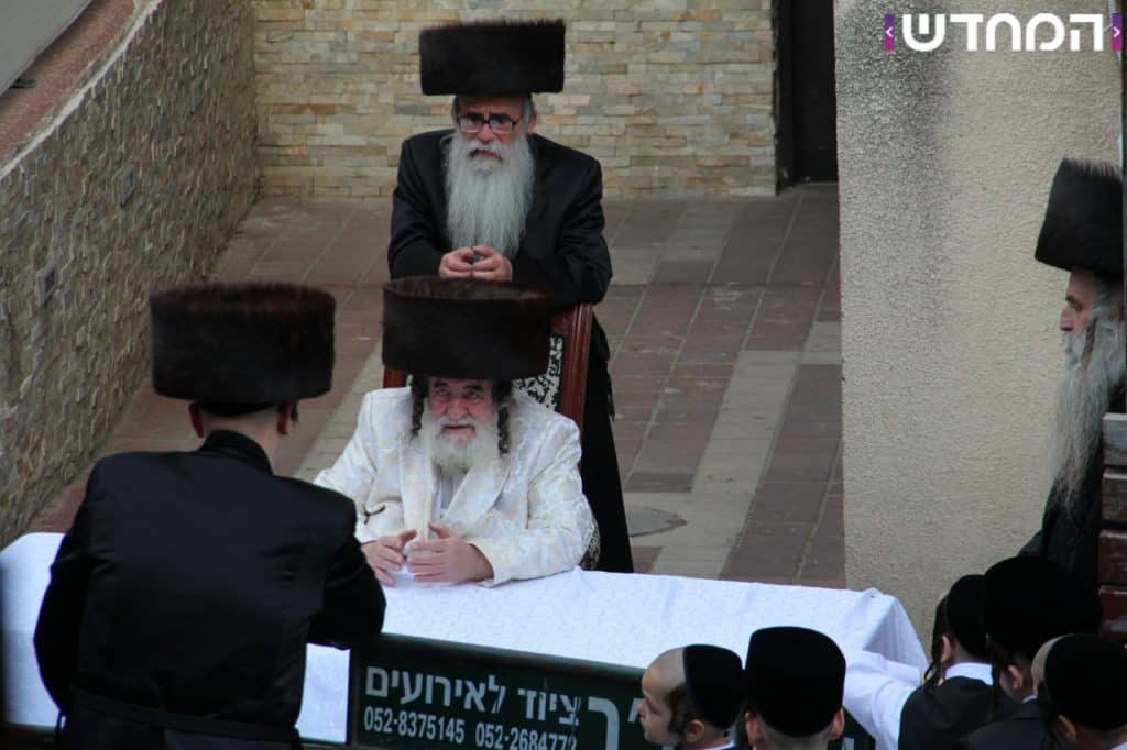 צפו: ברחובה של עיר - האדמו"ר מויז'ניץ קיבל קהל