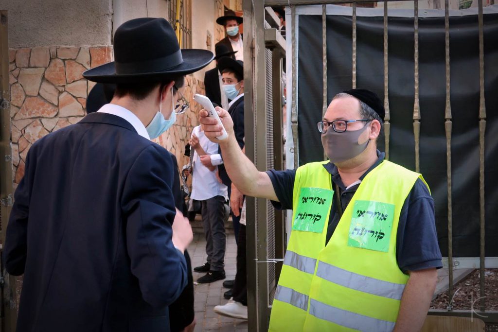 העיר פתח תקוה חגגה בהכנסת ספר תורה ל'כולל של גדולי הדור'