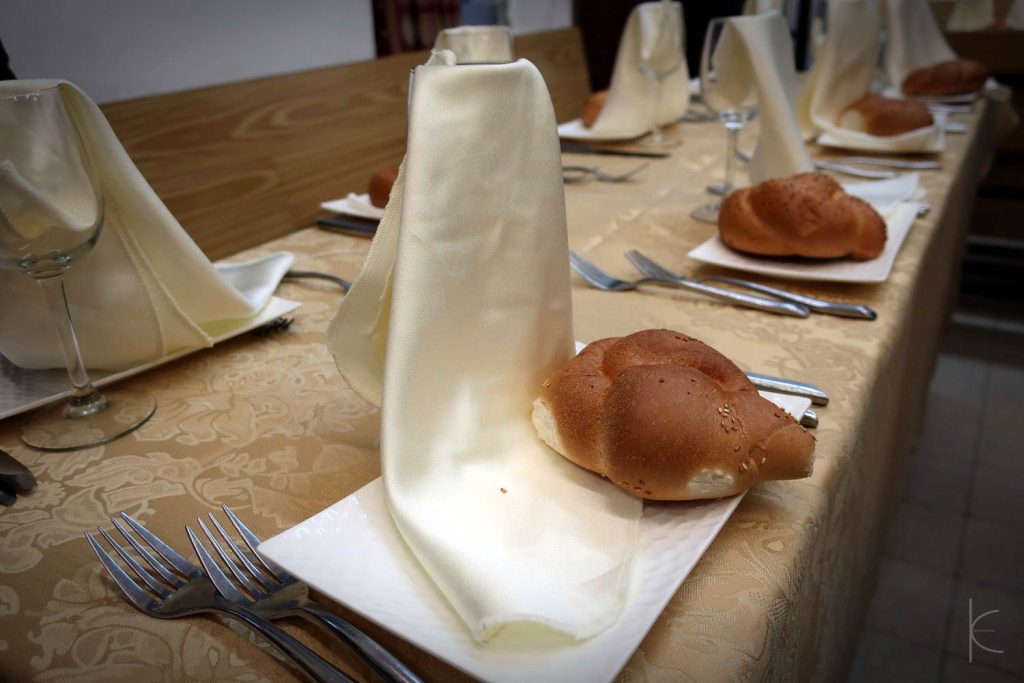 העיר פתח תקוה חגגה בהכנסת ספר תורה ל'כולל של גדולי הדור'