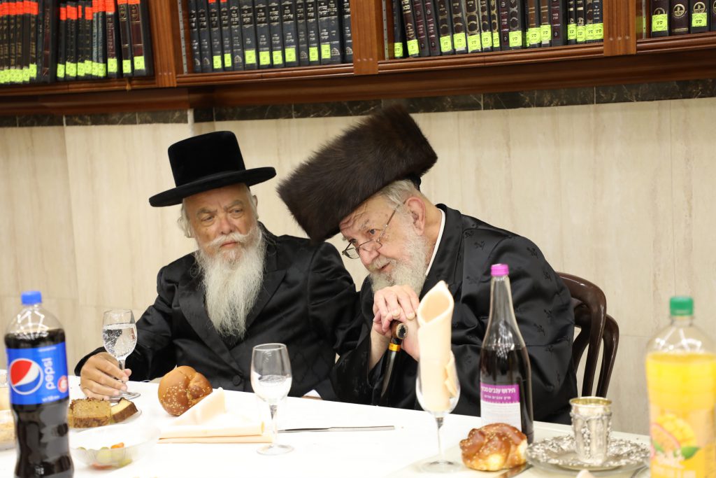 הבר מצווה לבן האדמו"ר מרימנוב ונכד האדמו"ר מקאמרנא