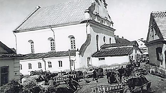 "שועלים הילכו בו": בית הכנסת העתיק בעיירה סלונים מוצע למכירה פומבית