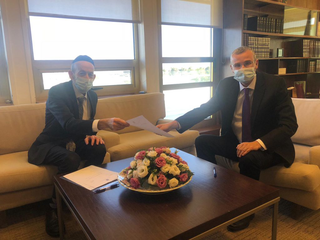 צפו: יצחק פינדרוס ואוריאל בוסו נשבעו אמונים במליאה