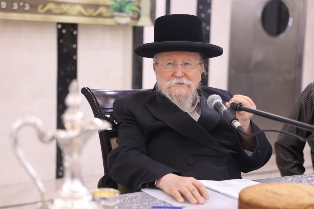 האדמו"ר מביאלא בביקור ושיחת חיזוק במוסד "בית לפליטות" בירושלים