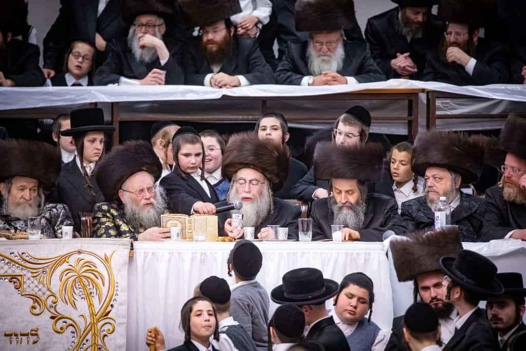 תיעוד: שמחת בית סאטמר; הערב מסיבת הודיה לשורדי הקורונה • הפרטים