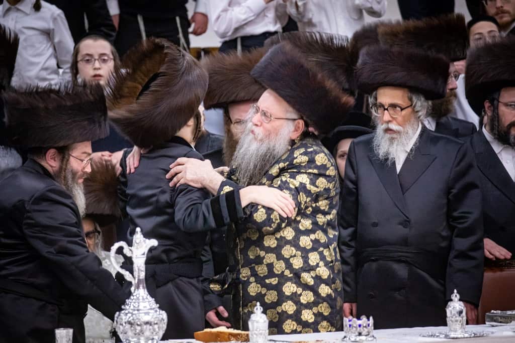 תיעוד: שמחת בית סאטמר; הערב מסיבת הודיה לשורדי הקורונה • הפרטים