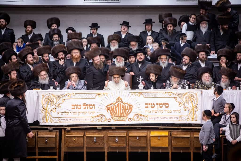 תיעוד: שמחת בית סאטמר; הערב מסיבת הודיה לשורדי הקורונה • הפרטים