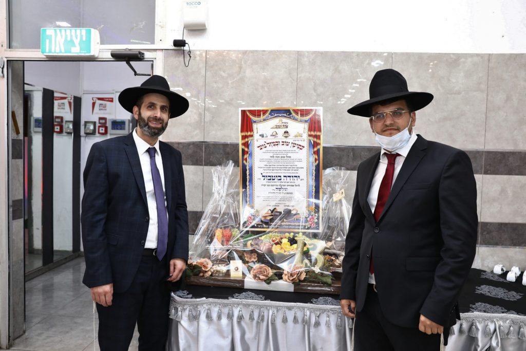 בצל הסגר על העיר אלעד: מ"מ רה"ע חגג בר מצווה לבנו