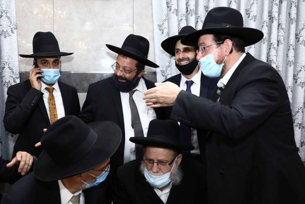 בצל הסגר על העיר אלעד: מ"מ רה"ע חגג בר מצווה לבנו