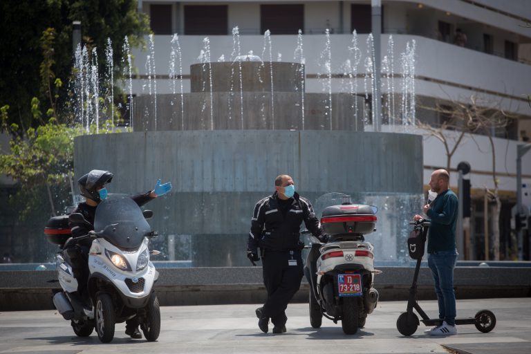 אכיפת הנחיות? הישראלים אלופים בתירוצים