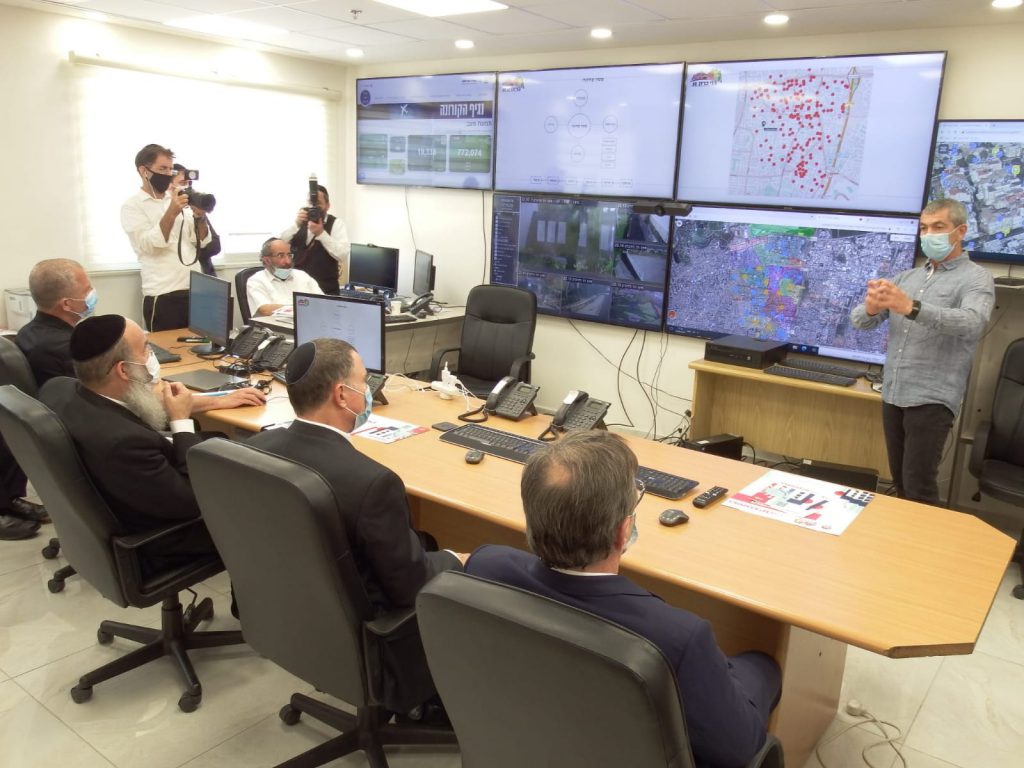 שר הבריאות בבני ברק: אם הציבור ימשיך לשמור על ההנחיות לא נגיע לסגר נוסף על העיר