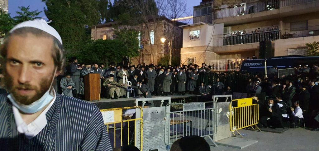 תיעוד: הלווית הרה"צ רבי אהרן קאהן זצ"ל במאה שערים