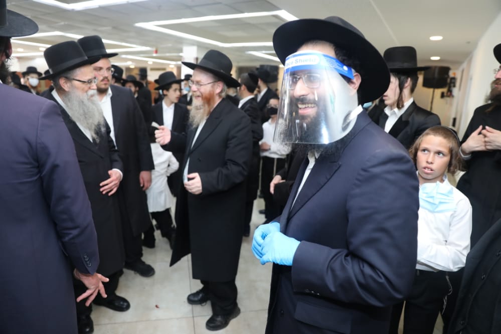 תיעוד: נינת הגאון רבי יודל בויאר התחתנה בחתונה מצומצמת
