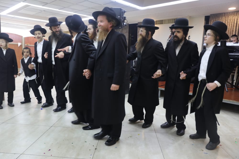 תיעוד: נינת הגאון רבי יודל בויאר התחתנה בחתונה מצומצמת